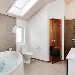 Four-bedroom In Prázdninový dům