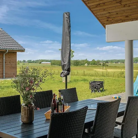 Four-bedroom In Holiday home