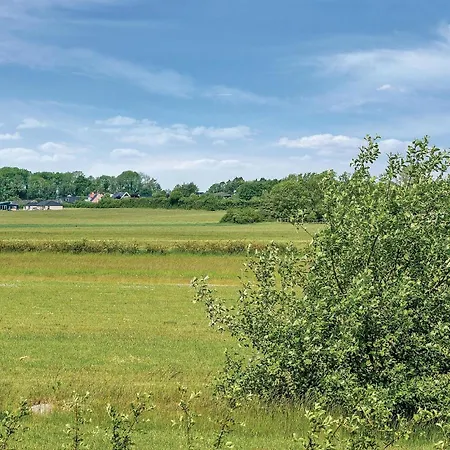 Four-bedroom In Holiday home *
